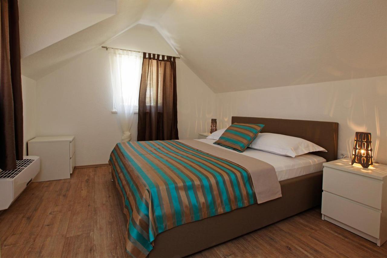 Iris Apartments Bol (Adults Only) Exterior foto